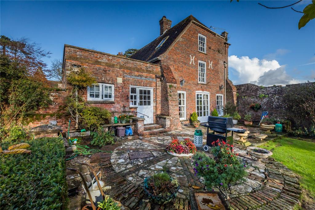 Horton, Wimborne, Dorset, BH21 2 bed semidetached house for sale £