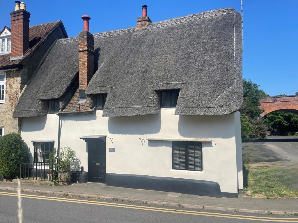Mitre Cottage2