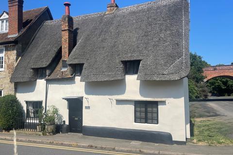 2 bedroom cottage for sale, Mitre Street, Buckingham