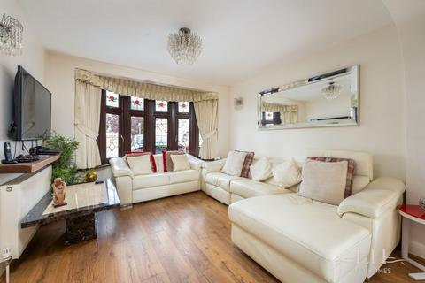 29 Beulah Road, Hornchurch, RM12 4YR
