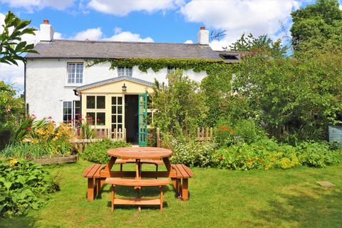 4 bedroom cottage for sale, Hen Efail, Llangattock Lingoed, NP7