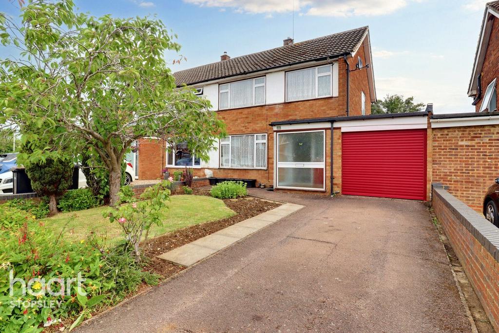 Langford Drive, Stopsley 3 bed semidetached house for sale £350,000