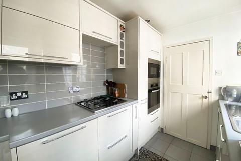 201 Marks Road, Romford, RM7 7AF