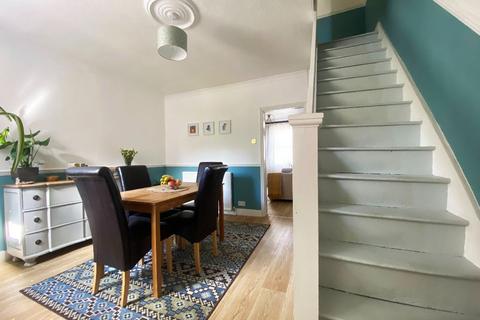 201 Marks Road, Romford, RM7 7AF