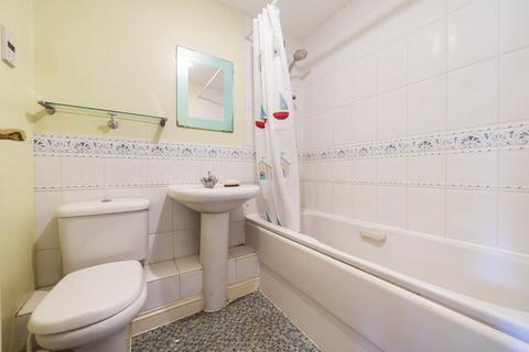 18 Howerd Way, London, SE18 4PY