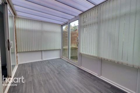 72 Beverley, Toothill, Swindon, SN5 8BL