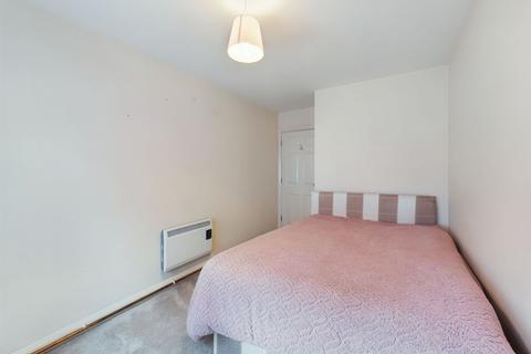 Flat 3, Victoria House Billing Road, Northampton, NN1 5BL