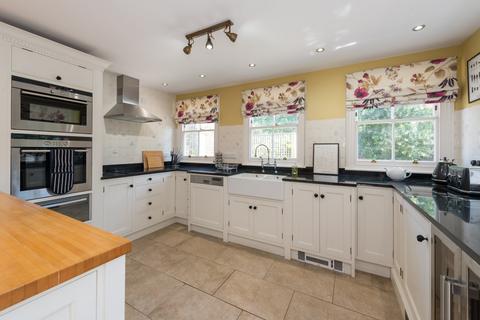 12 Archery Square, Walmer, Deal, CT14 7HP