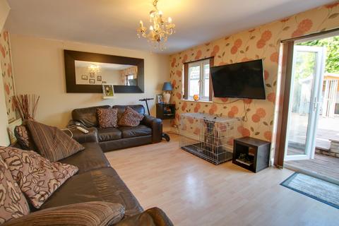 3 bedroom end of terrace house for sale - QUAYSIDE ROAD! CLOSE TO RIVER ITCHEN! PARKING!