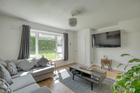 11 Barnes Way, Worcester, WR5 3AP