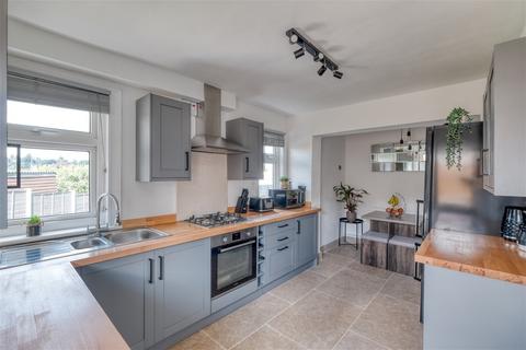 11 Barnes Way, Worcester, WR5 3AP