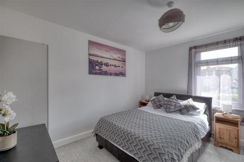 11 Barnes Way, Worcester, WR5 3AP