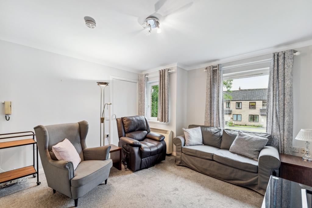 Cluny Gardens, Jordanhill, Glasgow... 1 bed flat £85,000