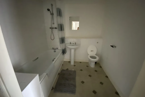 2 bedroom flat to rent, Carriage Grove, Bootle L20