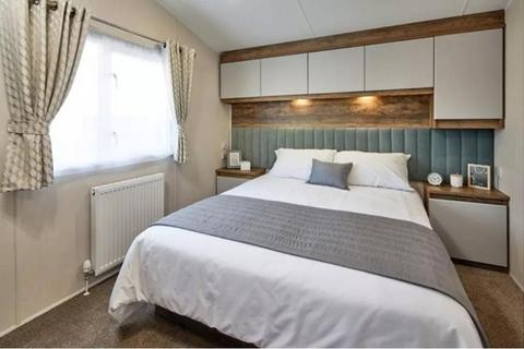 3 bedroom park home for sale, Willerby Brookwood, Warners Lane, Selsey, Chichester, West Sussex PO21 9EL