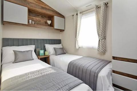 3 bedroom park home for sale, Seal Bay! Willerby Brookwood, Warners Lane, Selsey, Chichester, West Sussex PO21 9EL