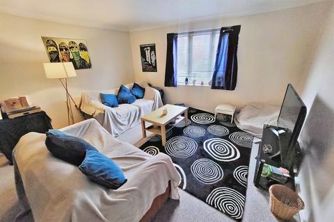 2 bedroom flat for sale, Bournemouth