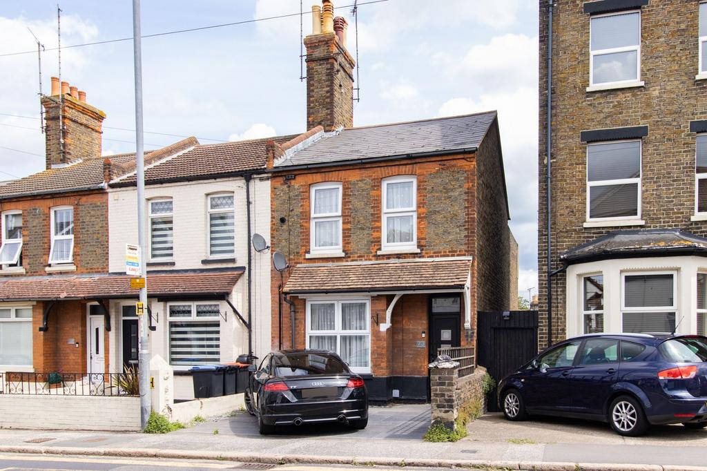Margate Road, Ramsgate, CT11 2 bed end of terrace house for sale £249,995