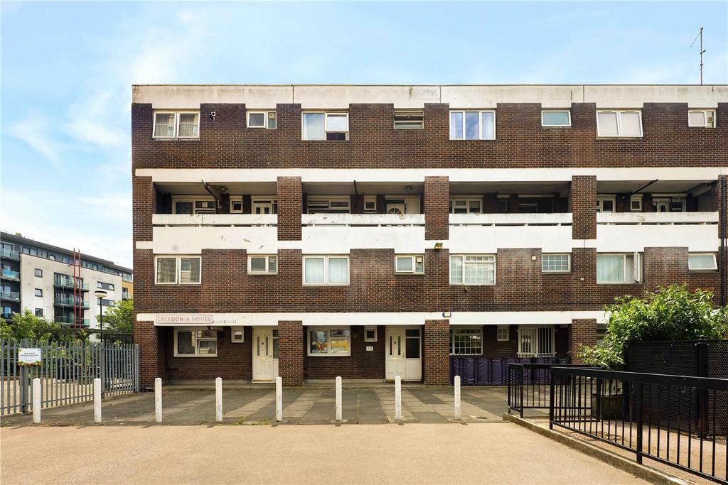 Caledonia House, 64 Salmon Lane, Limehouse, London, E14 3 bed