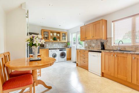 4 bedroom detached house for sale, Cae Melin, Little Mill, Pontypool