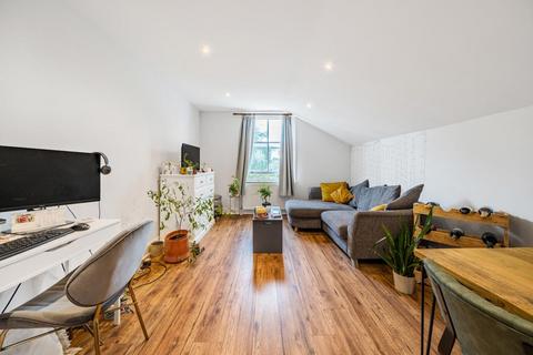 2 bedroom flat for sale, Killyon Road, Clapham