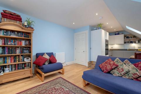 1 bedroom flat for sale - 10/10 Bernard Street, Leith, Edinburgh, EH6 6PP