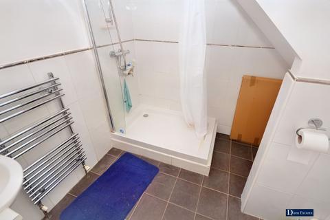 Flat 1, 18 Durham Avenue, Romford, RM2 6JS