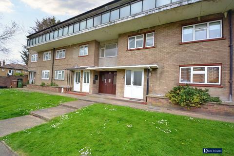 Flat 1, 18 Durham Avenue, Romford, RM2 6JS