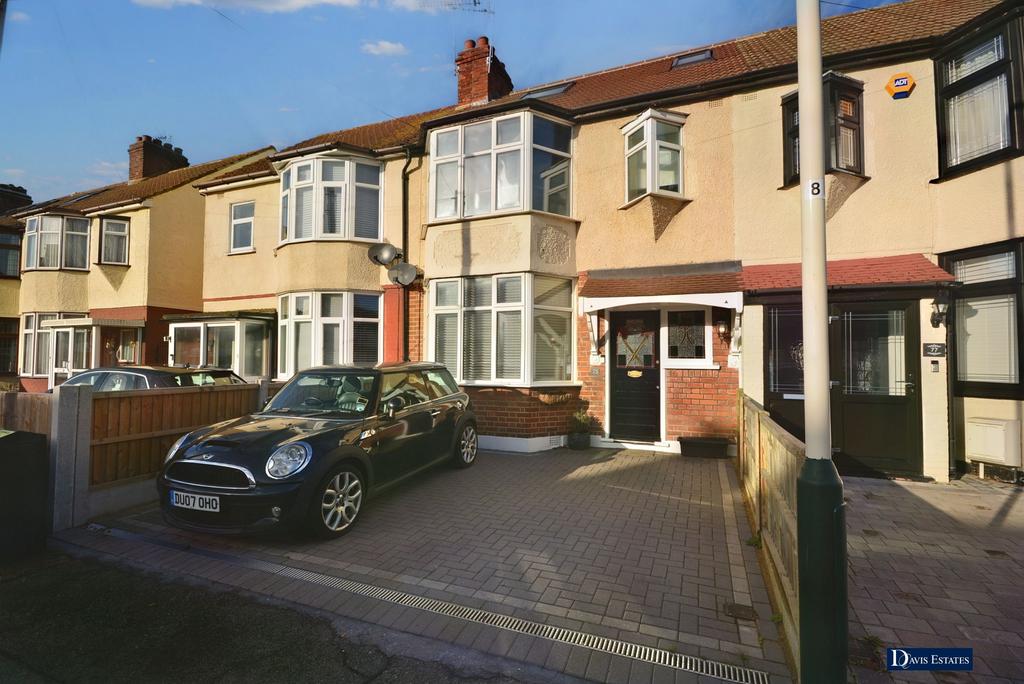Ardleigh Green, Hornchurch RM11 4 bed terraced house for sale £580,000