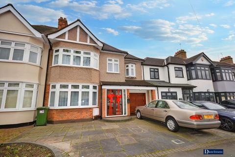 82 Cecil Avenue, Hornchurch, RM11 2NB