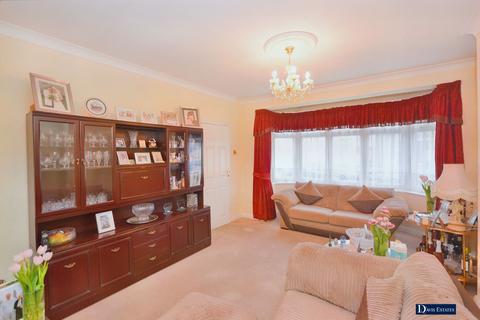 82 Cecil Avenue, Hornchurch, RM11 2NB