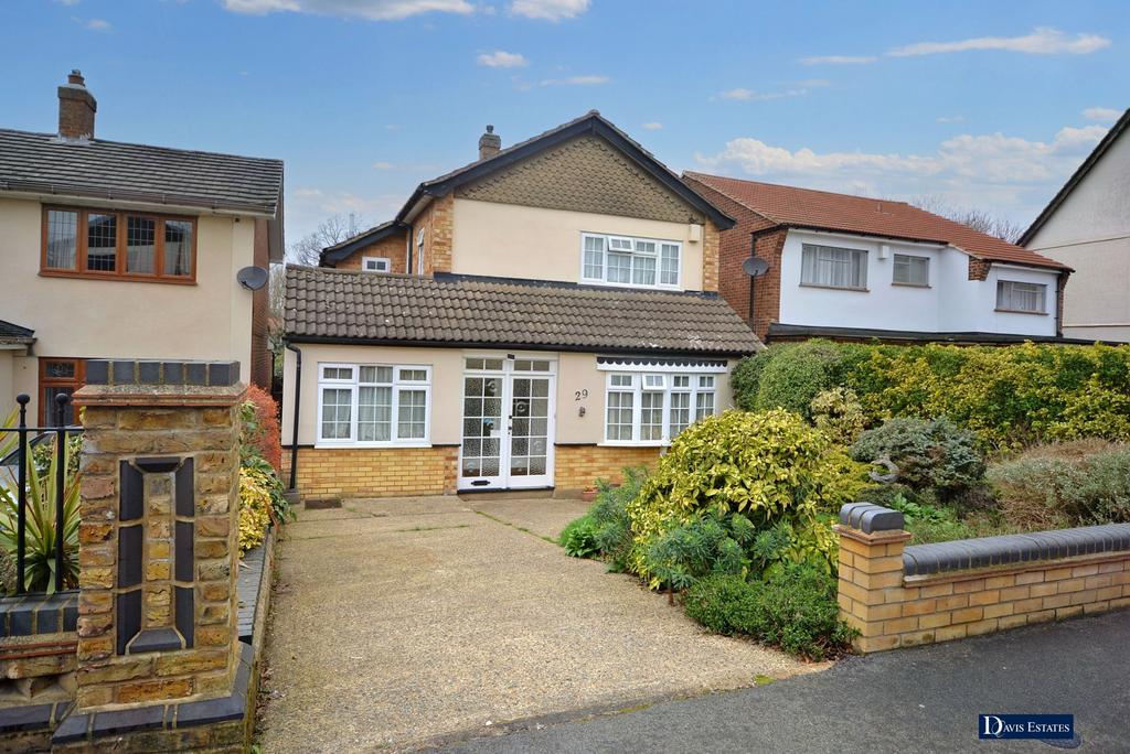 Fanshawe Crescent, Hornchurch, RM11 4 bed detached house for sale £