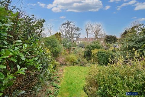 29 Fanshawe Crescent, Hornchurch, RM11 2DD