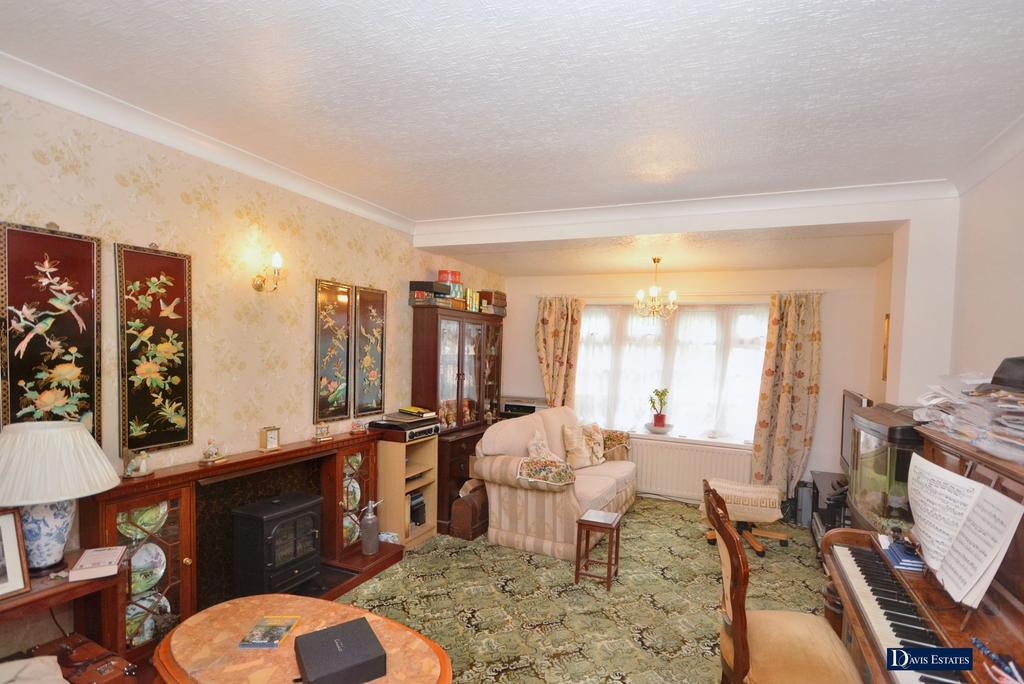 Fanshawe Crescent, Hornchurch, RM11 4 bed detached house for sale £