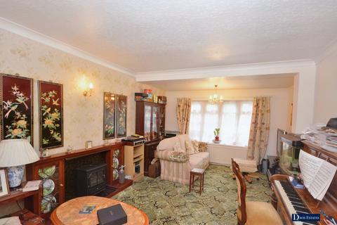 29 Fanshawe Crescent, Hornchurch, RM11 2DD