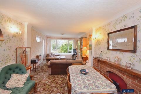 29 Fanshawe Crescent, Hornchurch, RM11 2DD