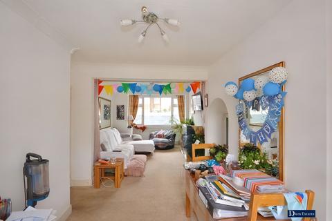 62 Macdonald Avenue, Hornchurch, RM11 2NE