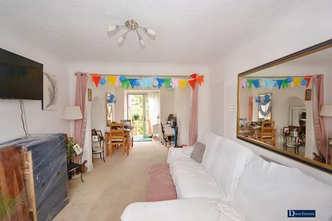 62 Macdonald Avenue, Hornchurch, RM11 2NE