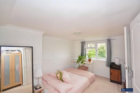62 Macdonald Avenue, Hornchurch, RM11 2NE