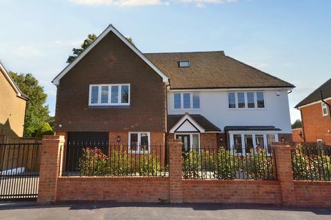 6 bedroom detached house for sale, Herbert Road, Emerson Park, Hornchurch, RM11