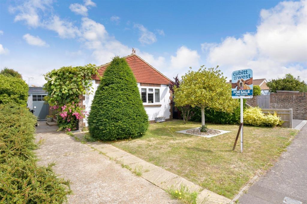 Vermont Drive, East Preston, West Sussex 2 bed detached bungalow for