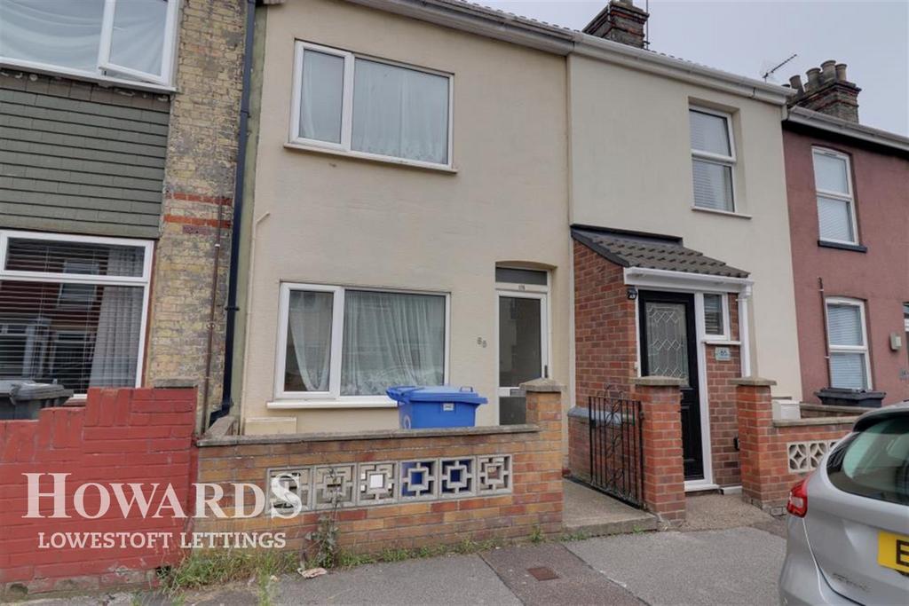 Queens Road, Lowestoft 3 bed terraced house £800 pcm (£185 pw)