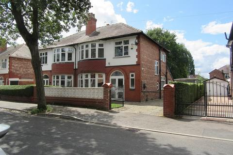 3 bedroom semi-detached house to rent, Auburn Road, Old Trafford, Manchester. M16 9NT