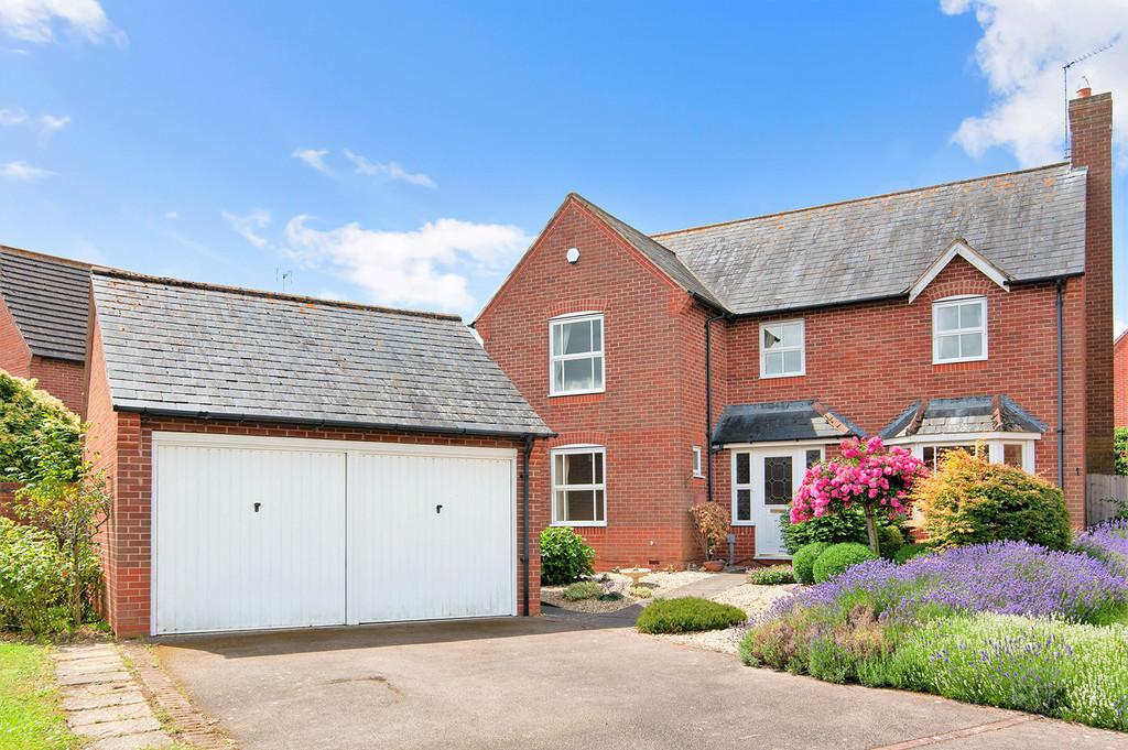 Shipston on Stour 4 bed detached house for sale £500,000
