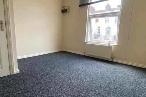 1 bedroom apartment to rent - Peacock Street, Gravesend, Kent, DA12 1EE