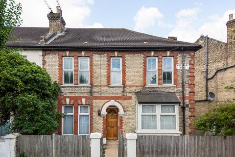 2 bedroom ground floor flat for sale, Westbury Road, Croydon