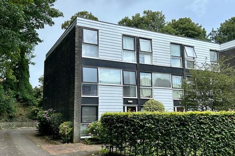 9 Bankside Close, Carshalton, SM5 3SB