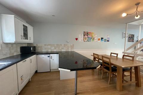 9 Bankside Close, Carshalton, SM5 3SB