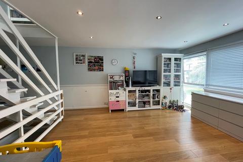 9 Bankside Close, Carshalton, SM5 3SB