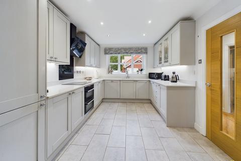 3 bedroom bungalow for sale, Post Office Lane, Slitting Mill